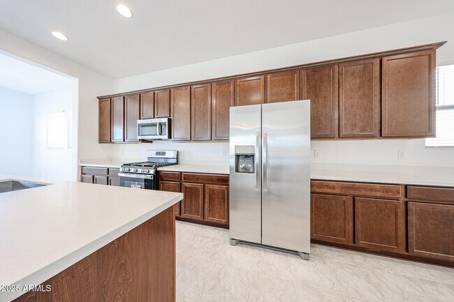 Building Photo - 25076 77th Dr