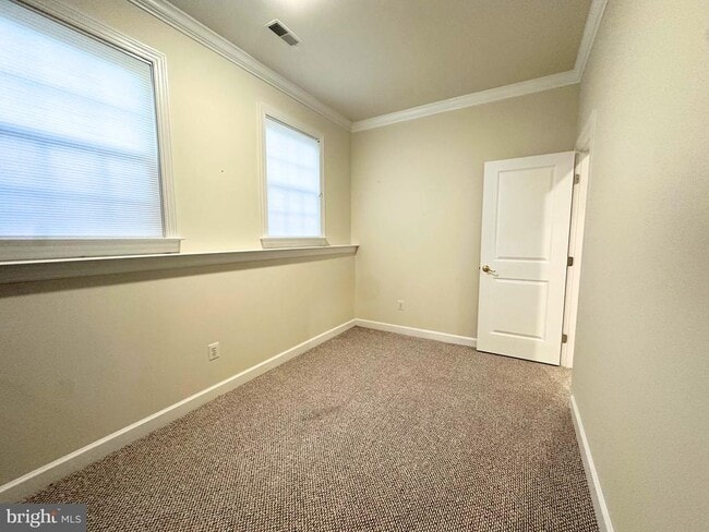 Building Photo - 13116 Brushwood Way