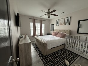 Building Photo - 133 Penry Ln