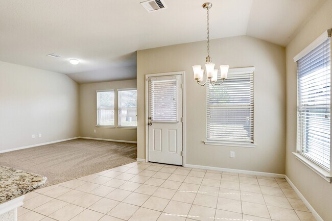 Building Photo - 2911 Indwarra Ct