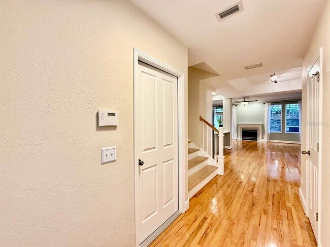 Building Photo - 2920 W El Prado Blvd