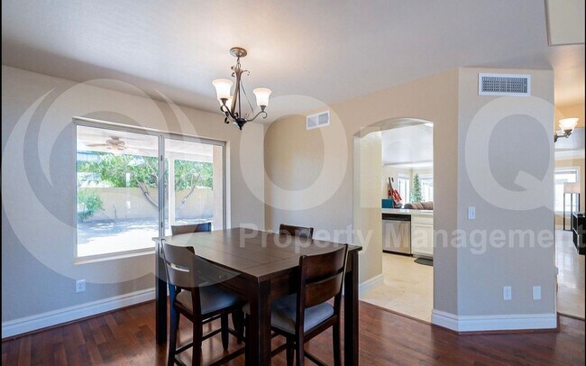 Building Photo - 877 W Shellfish Dr