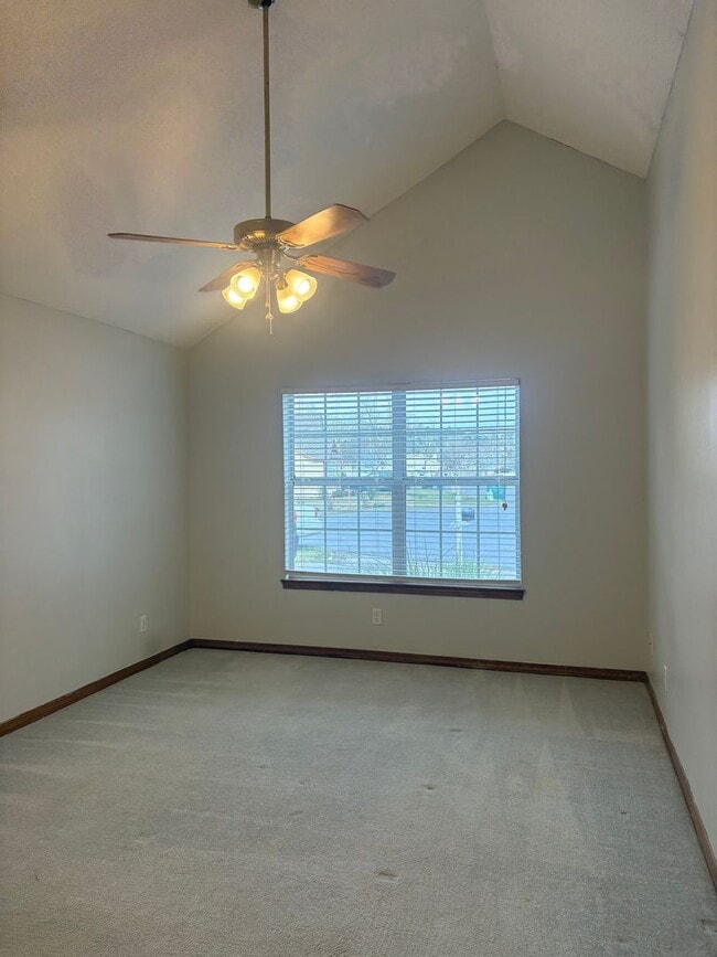 Building Photo - Charming 2 Bedroom in Fort Walton Beach!