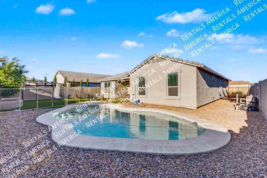 Building Photo - 17028 N Palo Verde St