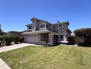 Building Photo - Updated Two Story Meadows Home