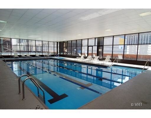 Building Photo - 211 E Ohio St