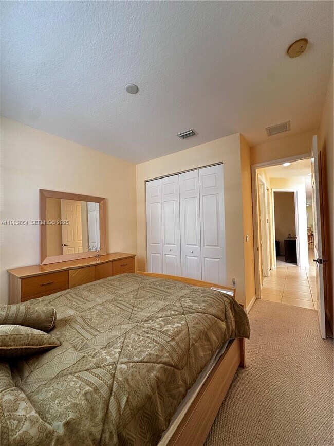 Building Photo - 606 Mariner Bay Blvd