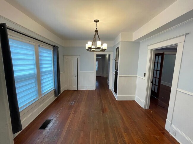 Building Photo - 602 N Palmetto Ct