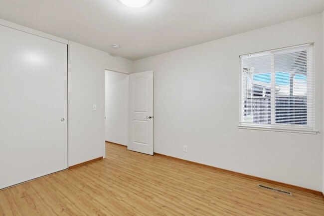 Building Photo - 1559 S Wolfe Rd