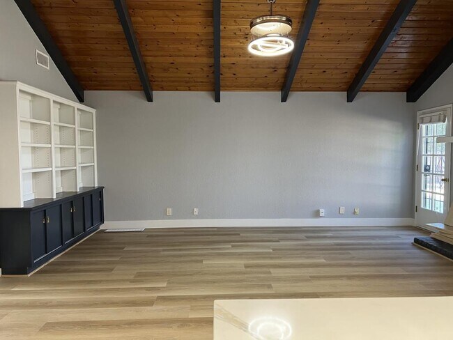 Building Photo - 1792 Chester Dr