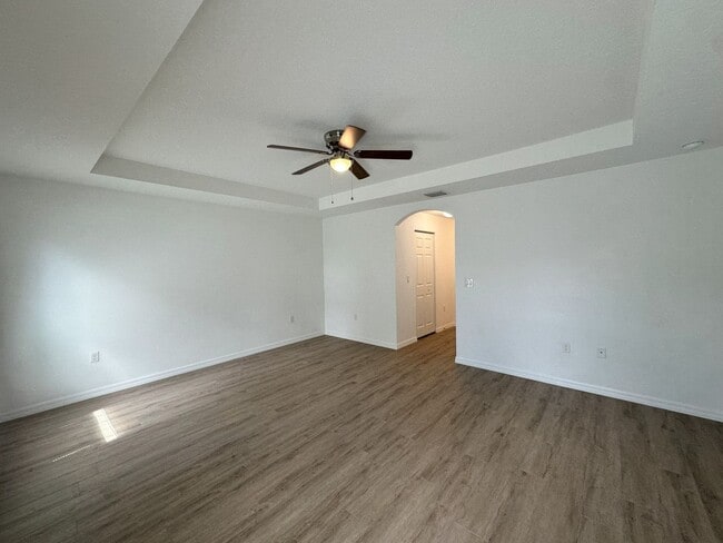 Building Photo - Move-In Ready Rental with Stylish Updates!