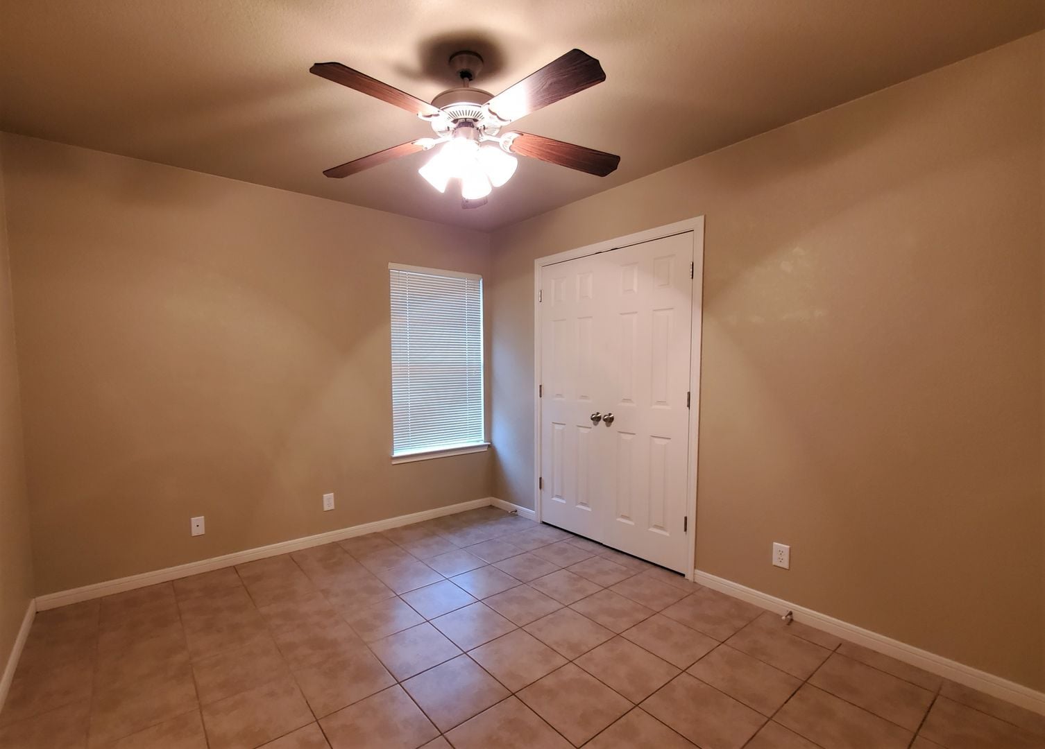 Building Photo - 1306 Powder River Dr