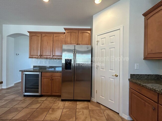 Building Photo - 9707 S 45th Ave