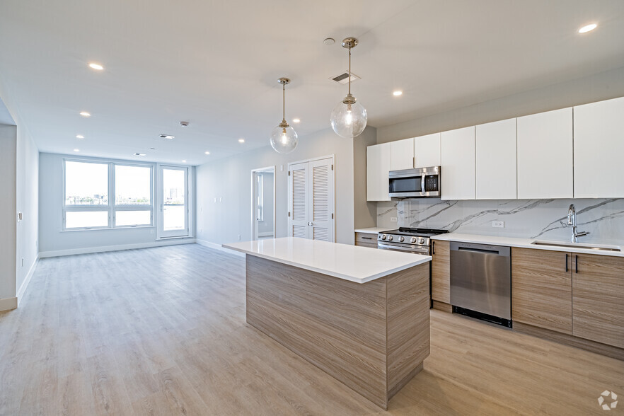 2BD, 2BA - 1104SF - Kitchen, Dining & Living Area - Skylar Lofts