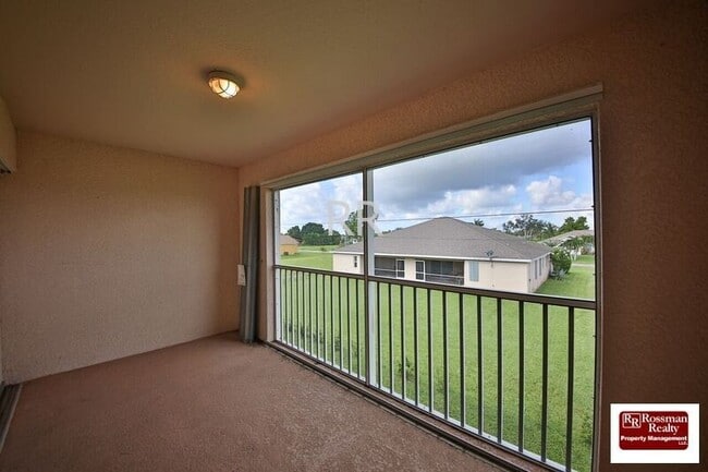 Building Photo - Santa Barbara Villas