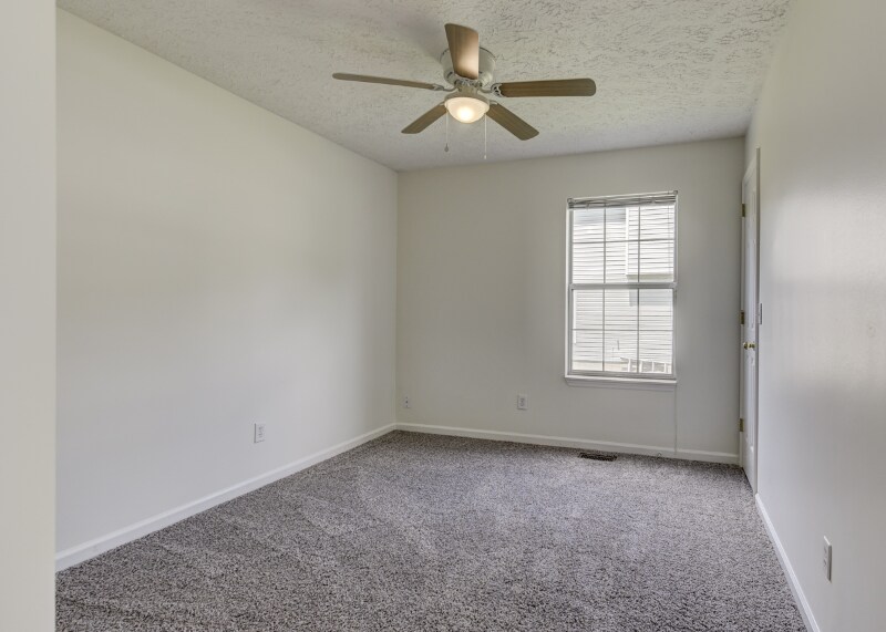 Building Photo - 1101 Pebble Creek Ct E