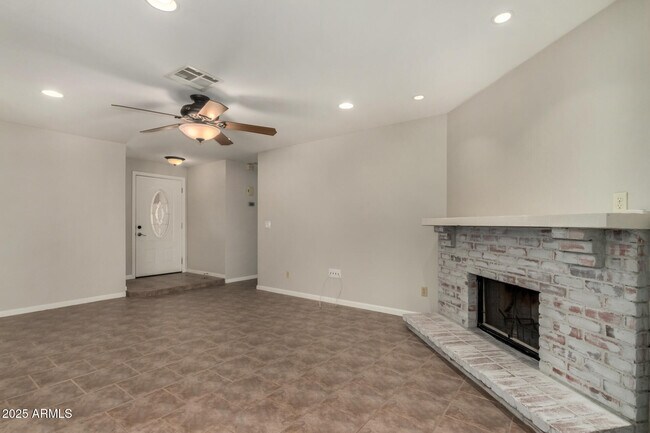 Building Photo - 1328 N Jentilly Ct