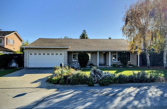 Primary Photo - 4BD/2BA – Bright Los Altos cul-de-sac home near top-rated schools