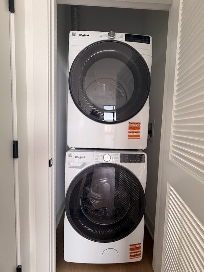 Building Photo - 1320 S Ashland Ave