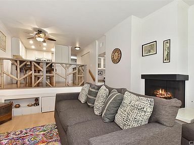 Building Photo - 7204 Marina Pacifica Dr S