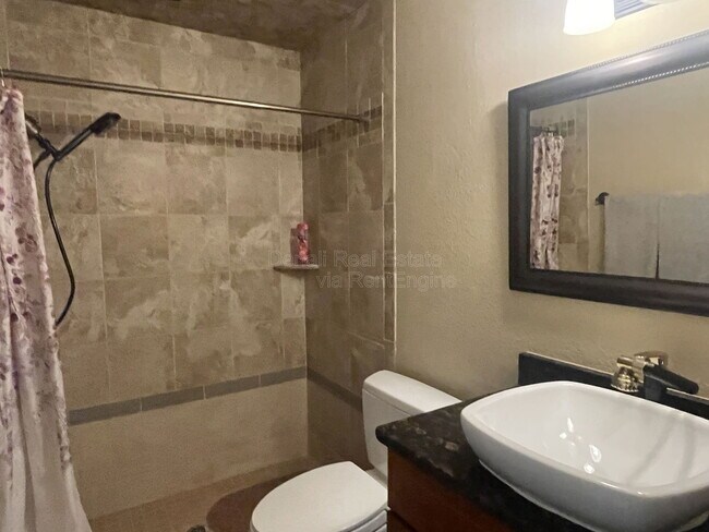 Building Photo - 101 N 7th St