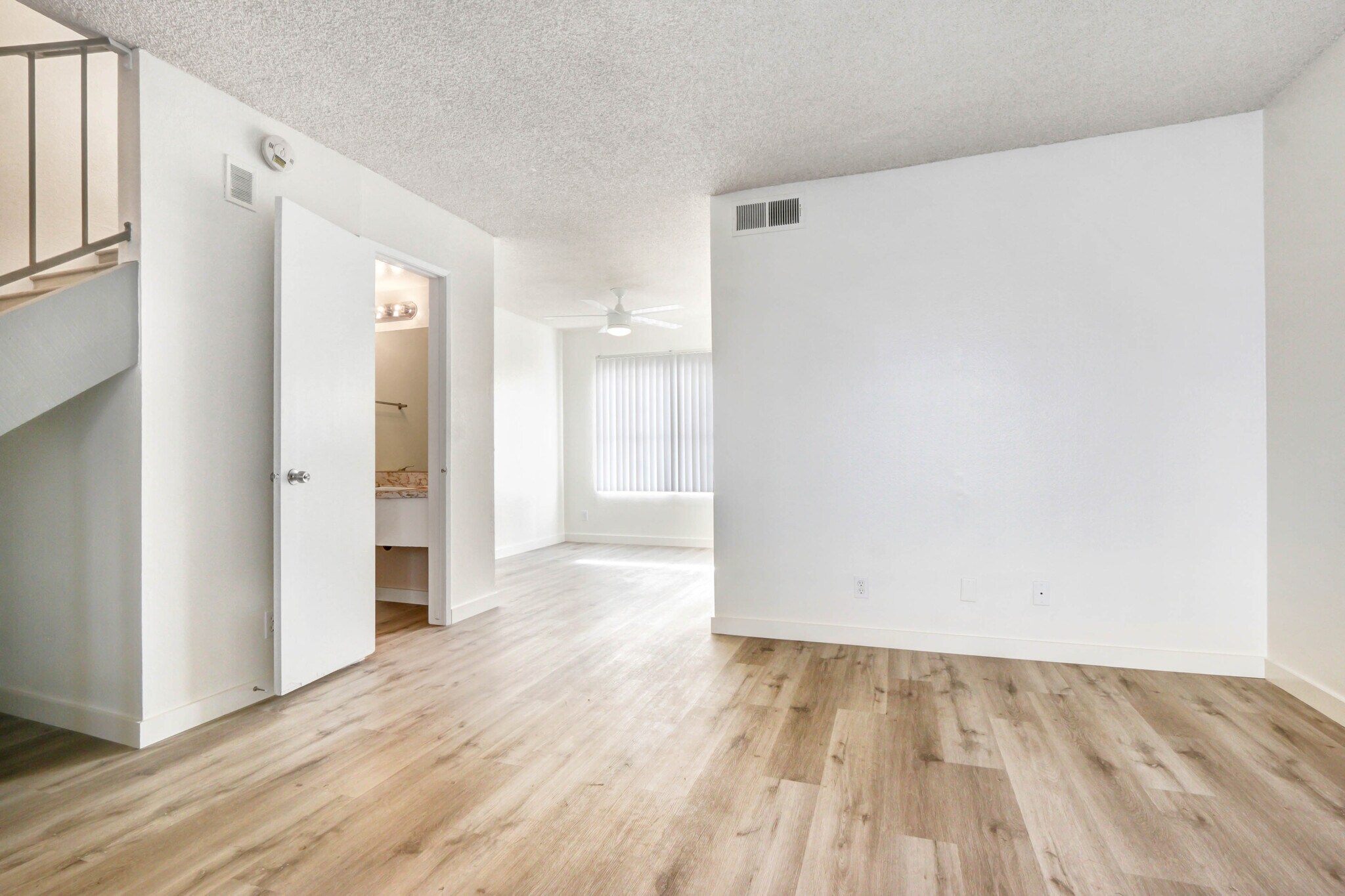 Building Photo - 530 Casanova Street