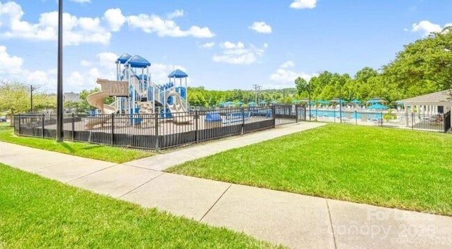 Building Photo - 126 Cloister Ln
