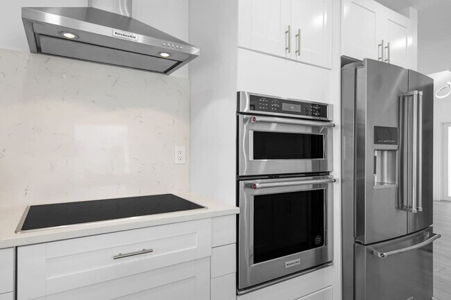 Building Photo - 27133 Edenbridge Ct
