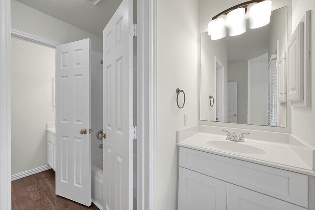 Building Photo - 53 N Peaceful Canyon Cir