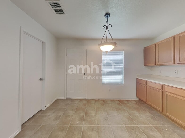 Building Photo - 4229 Golden Horn Ln