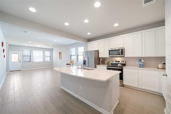 Building Photo - 140 Drifter Ln