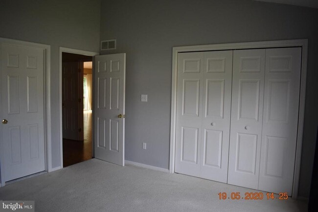 Building Photo - 16 Michael Ct