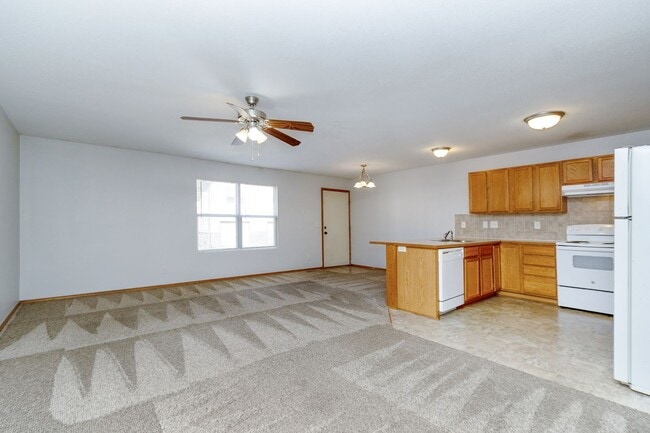 Building Photo - Half Off the First Month's Rent