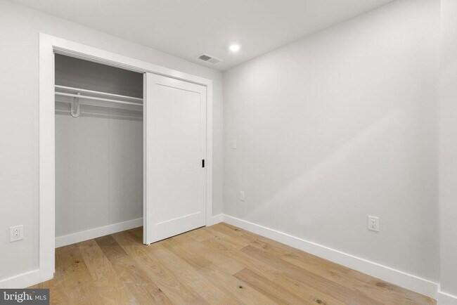 Building Photo - 1208 M St NW