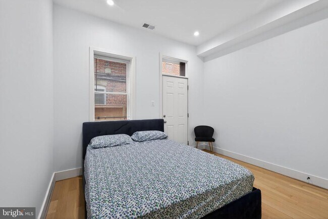 Building Photo - 1808 S St NW