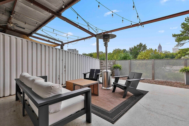 Building Photo - 675 Greenwood Ave NE