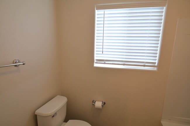 Building Photo - Beautiful townhome near Ft. Carson available to move in!