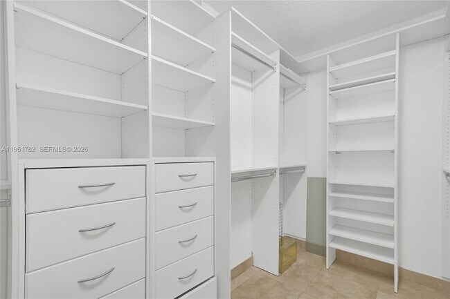 Building Photo - 18151 NE 31st Ct