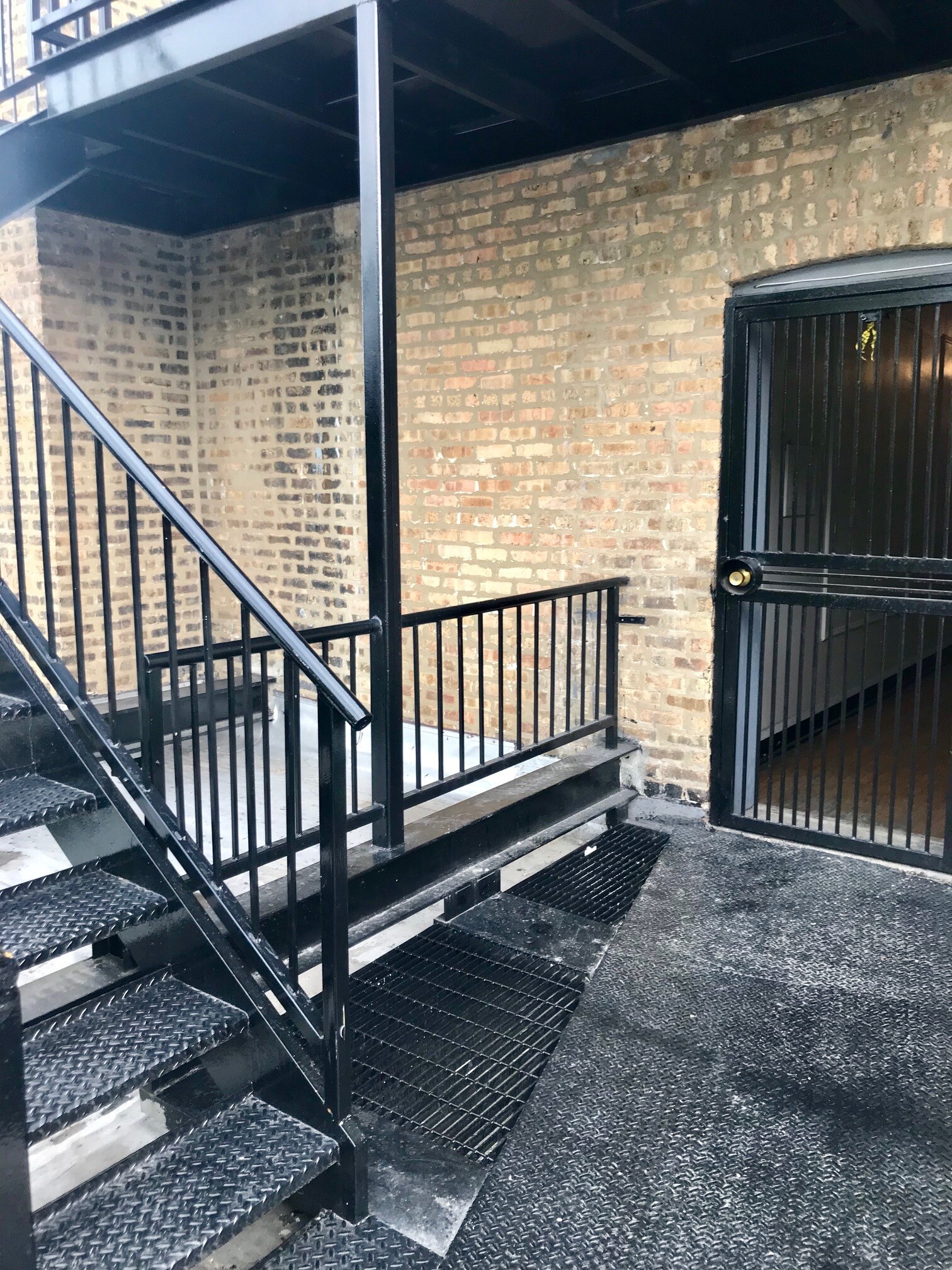 Building Photo - 4165 S Archer Ave