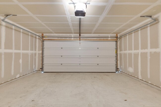 Building Photo - Modern Elegance Awaits: Discover Your Oasis in Hutto, TX