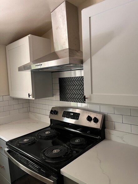 Building Photo - 274 N Rocksprings St