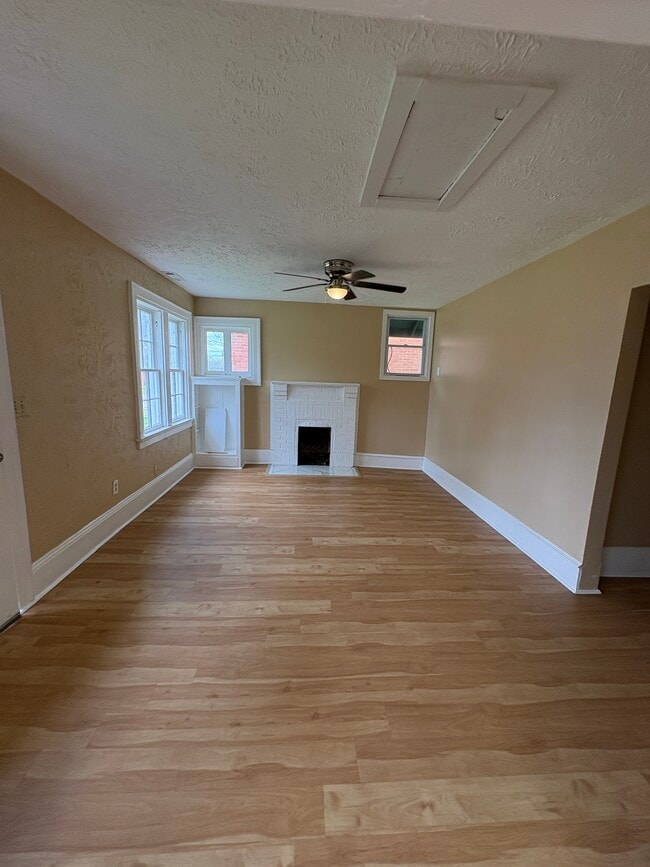 Building Photo - 2310 Yancey Ave