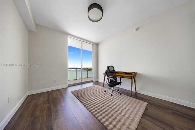 Building Photo - 7901 Hispanola Ave