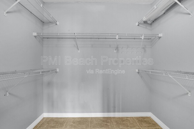Building Photo - 3995 W McNab Rd