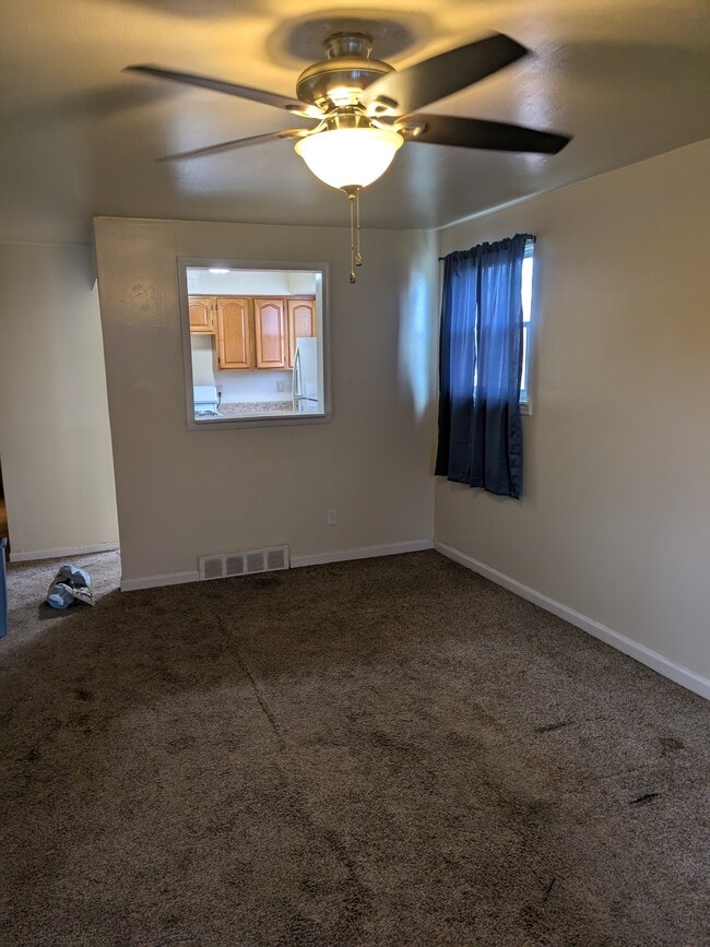 Building Photo - 3583 Primrose Rd