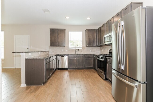 Building Photo - 16389 Olive Sparrow Dr