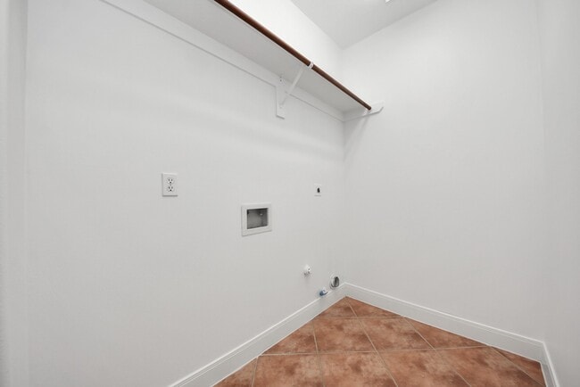 Building Photo - 12702 Silver Rod Ln