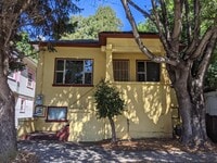 Building Photo - 712 46th St