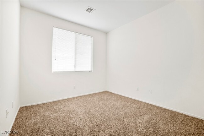 Building Photo - 413 Magnolia Arbor St