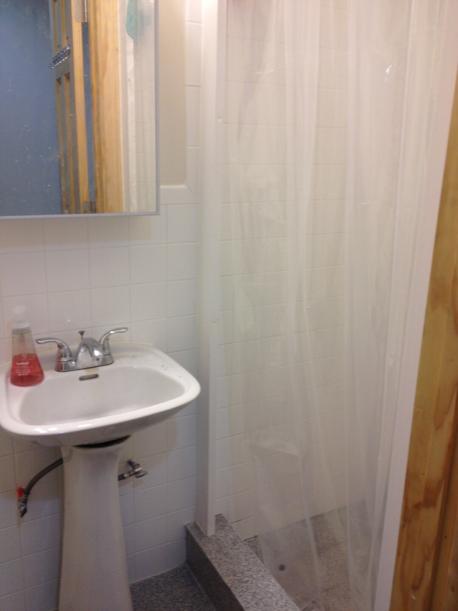 Building Photo - 10 Moreland St